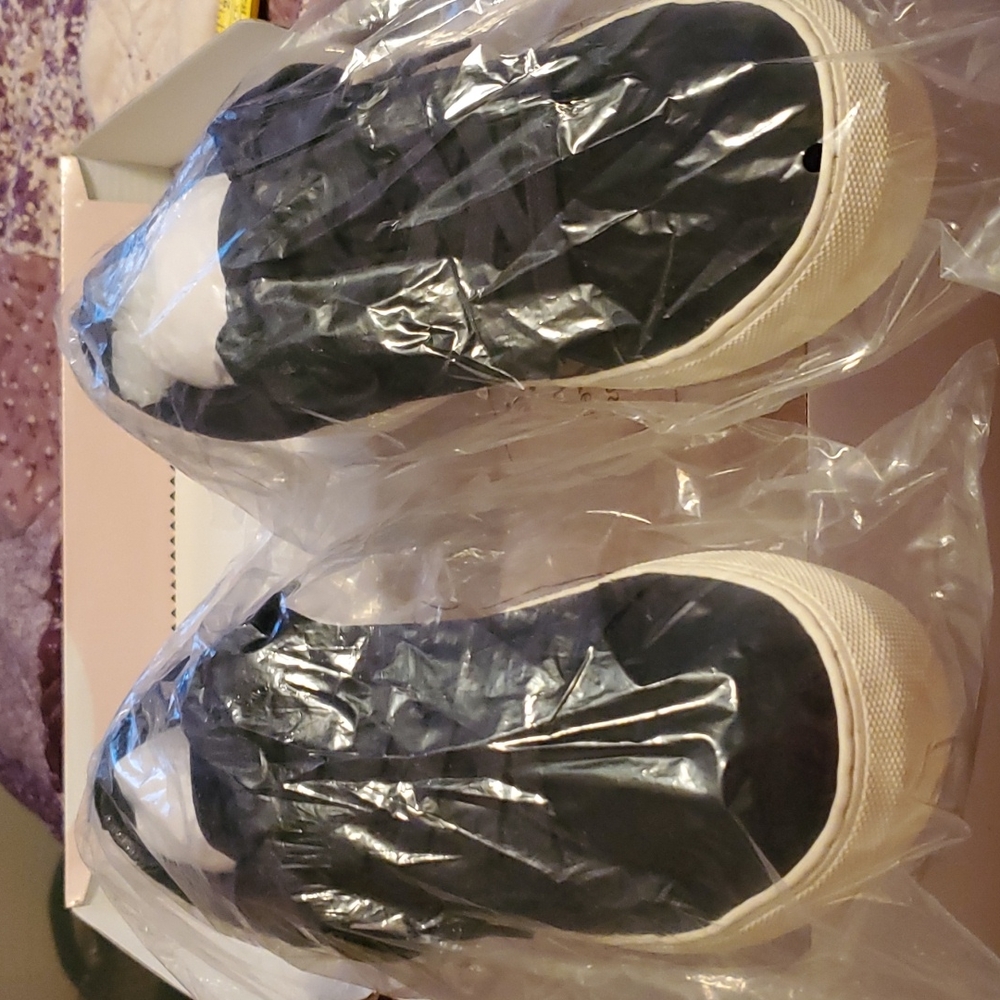 Laurie Felt Dark Navy Blue Suede Tennis Shoes 8M